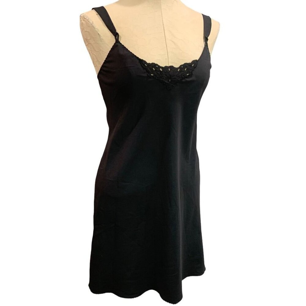 Size 38 (Large) Vanity Fair Women's Black Slip‎ Vintage 1970s Slip Knee Length